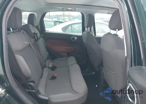 2014 Fiat 500L Trekking z USA, uszkodzony, nr VIN ZFBCFADH7EZ019488